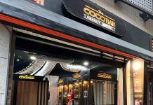 想唱就唱!CoCoBar 電話亭 KTV 進駐台中一中街,一個人也能開唱