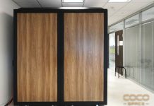 新竹辦公室隔音艙案例實測:關門後降噪 38.4 分貝,開會錄音不再互相干擾 新竹辦公室隔音艙-CoCoSpace